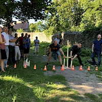 Katapultbau Teambuilding